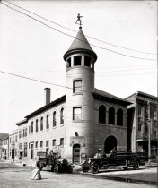 3 South Braddock Street